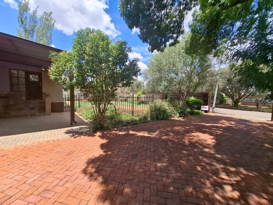 4 Bedroom Property for Sale in Bayswater Free State